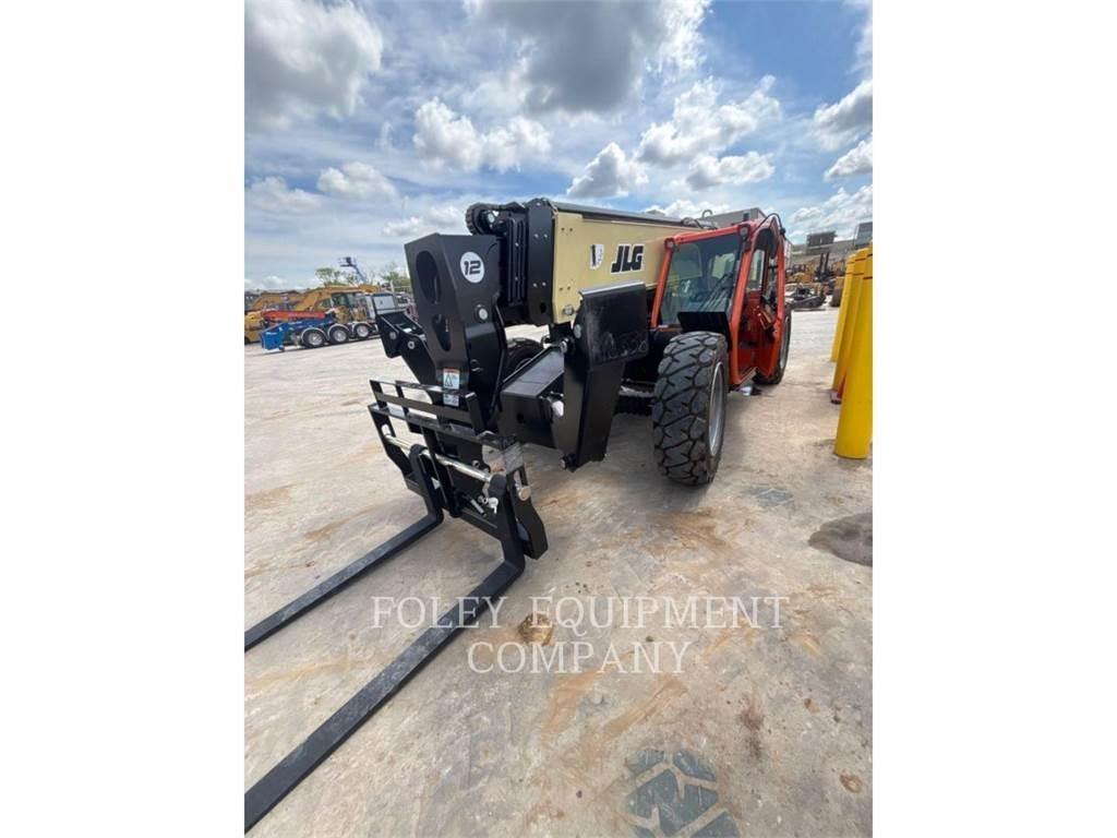 JLG 1255C Chariot télescopique