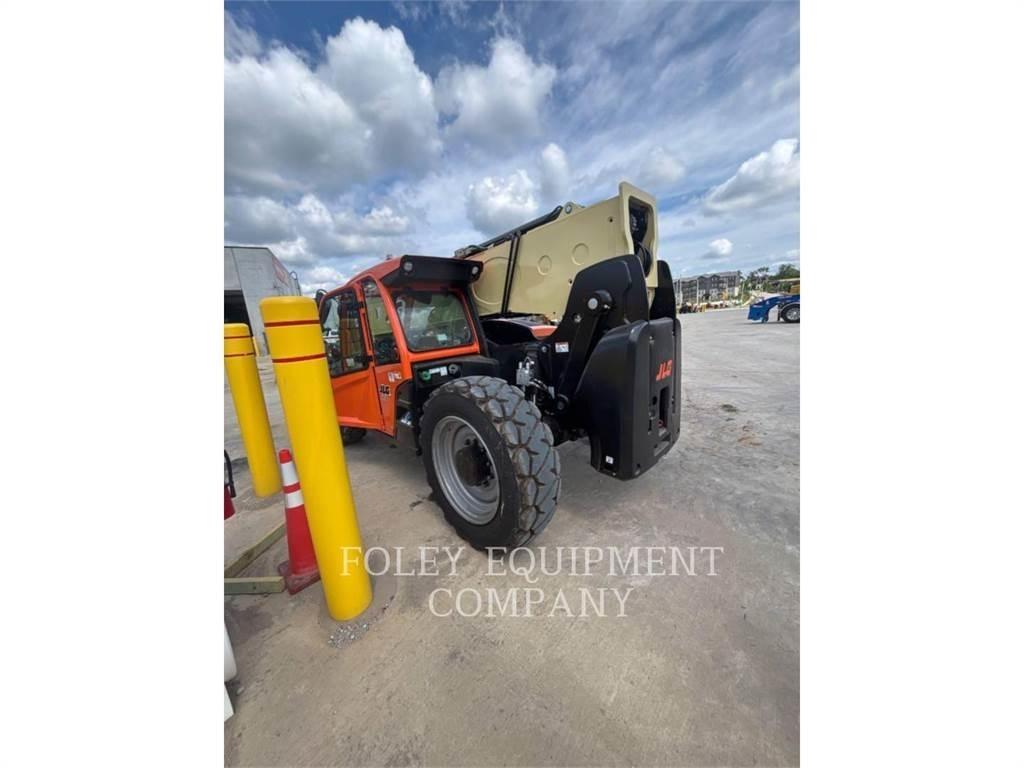 JLG 1255C Chariot télescopique