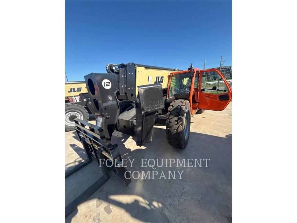 JLG 1255C Chariot télescopique