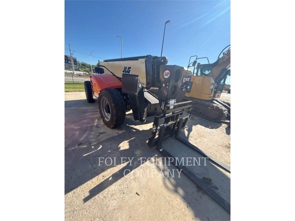 JLG 1255C Chariot télescopique
