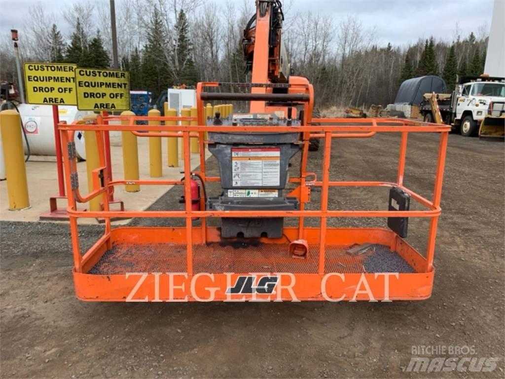 JLG 1350SJP Nacelles articulées