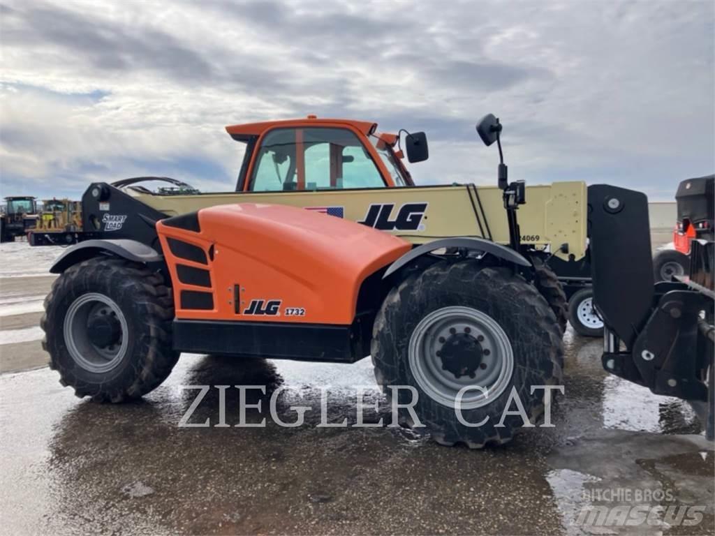 JLG 1732 Chariot télescopique