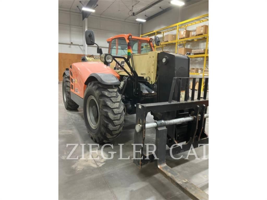 JLG 1732 Chariot télescopique