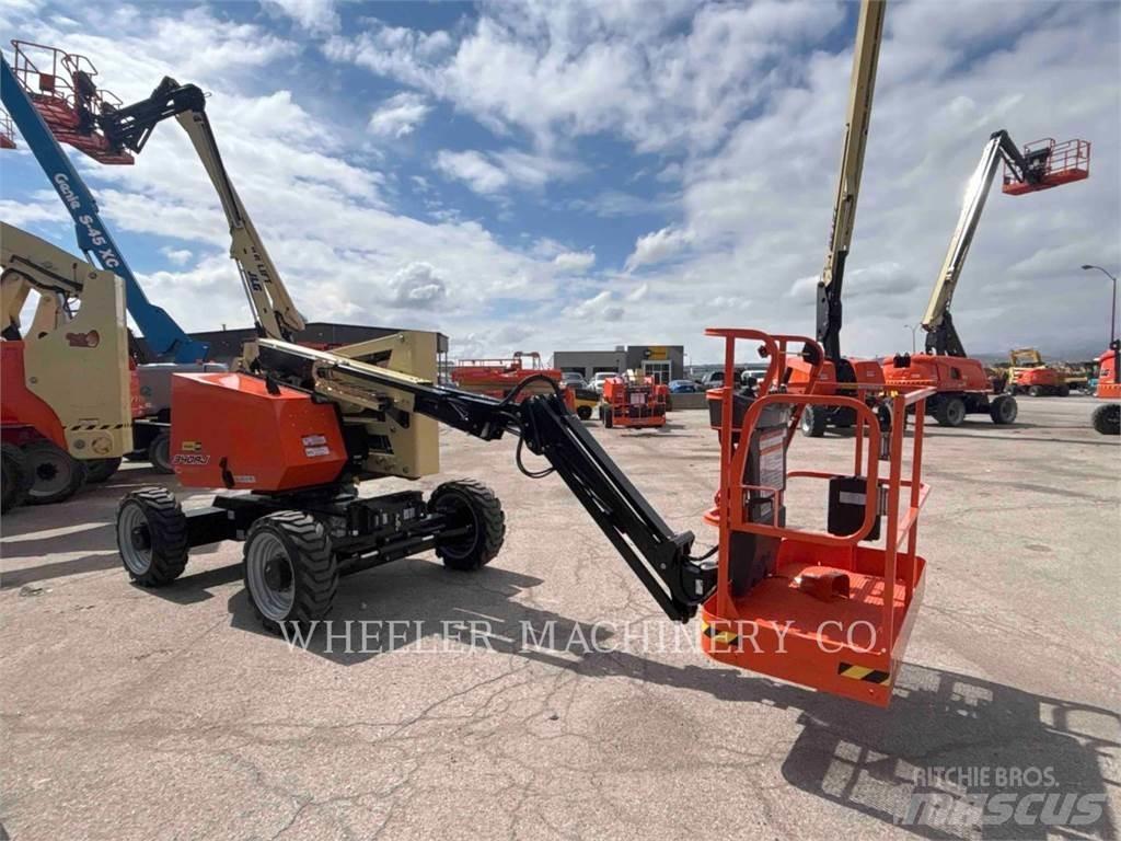 JLG 340AJ Nacelles articulées
