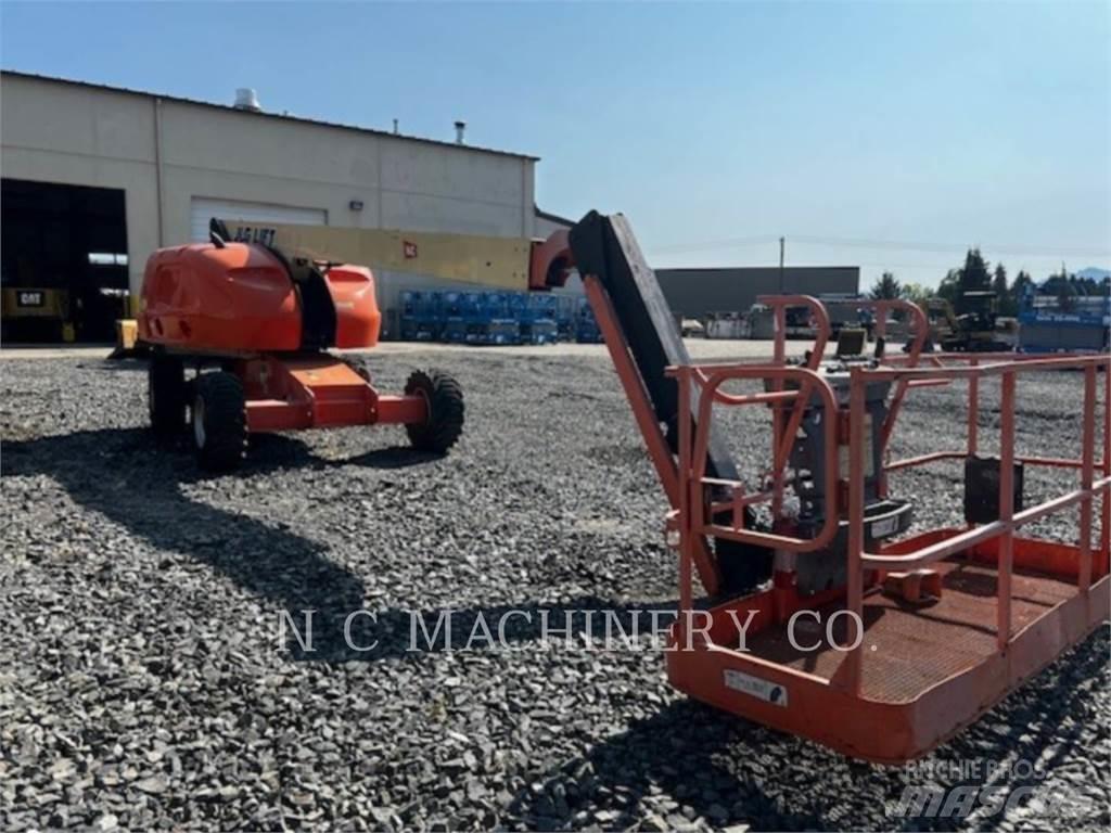 JLG 460SJ Pelle sur chenilles
