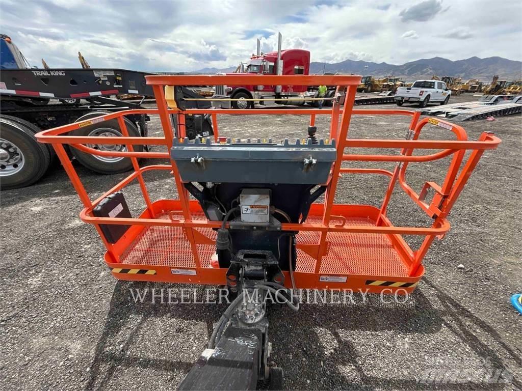 JLG 460SJ SP Nacelles articulées