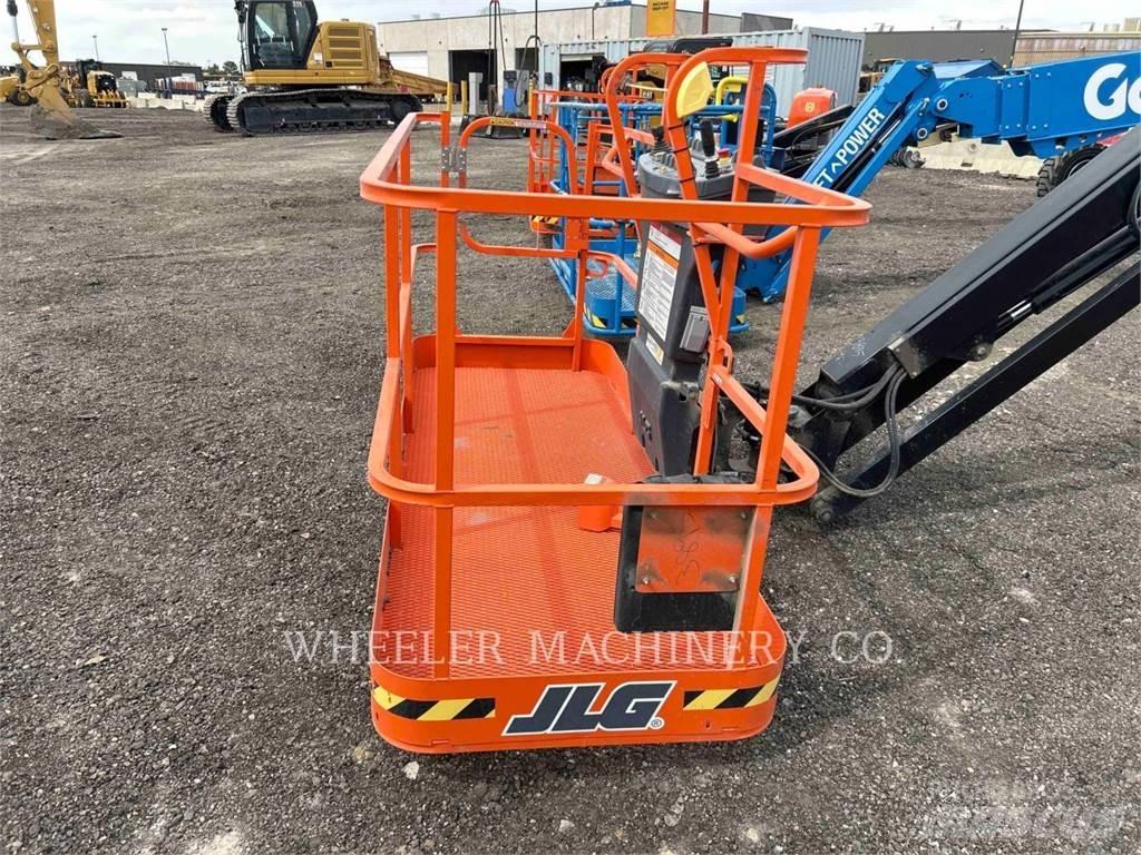 JLG 460SJ SP Nacelles articulées