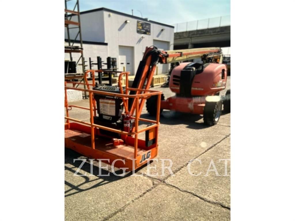 JLG 600AJ Nacelles articulées