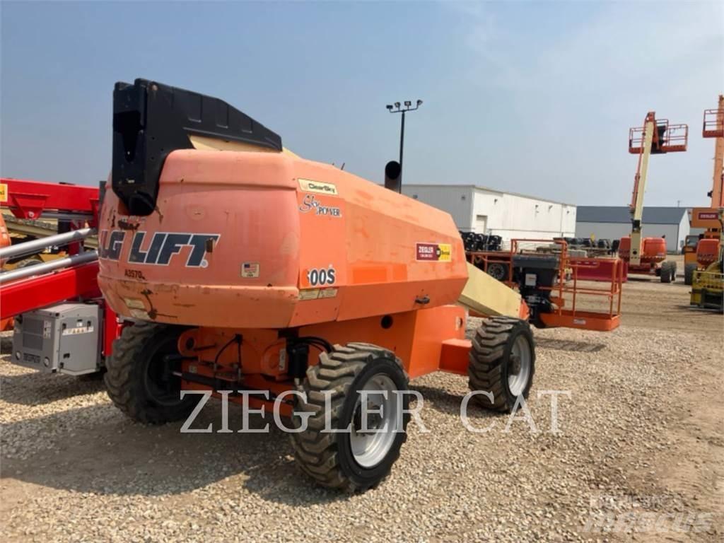 JLG 600S Nacelles articulées