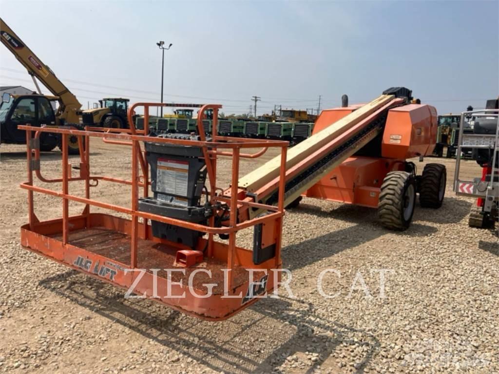 JLG 600S Nacelles articulées