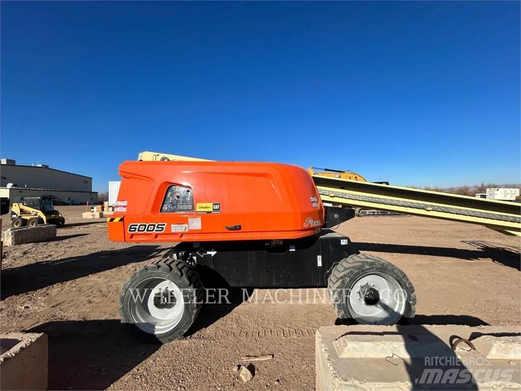 JLG 600S SP Nacelles articulées