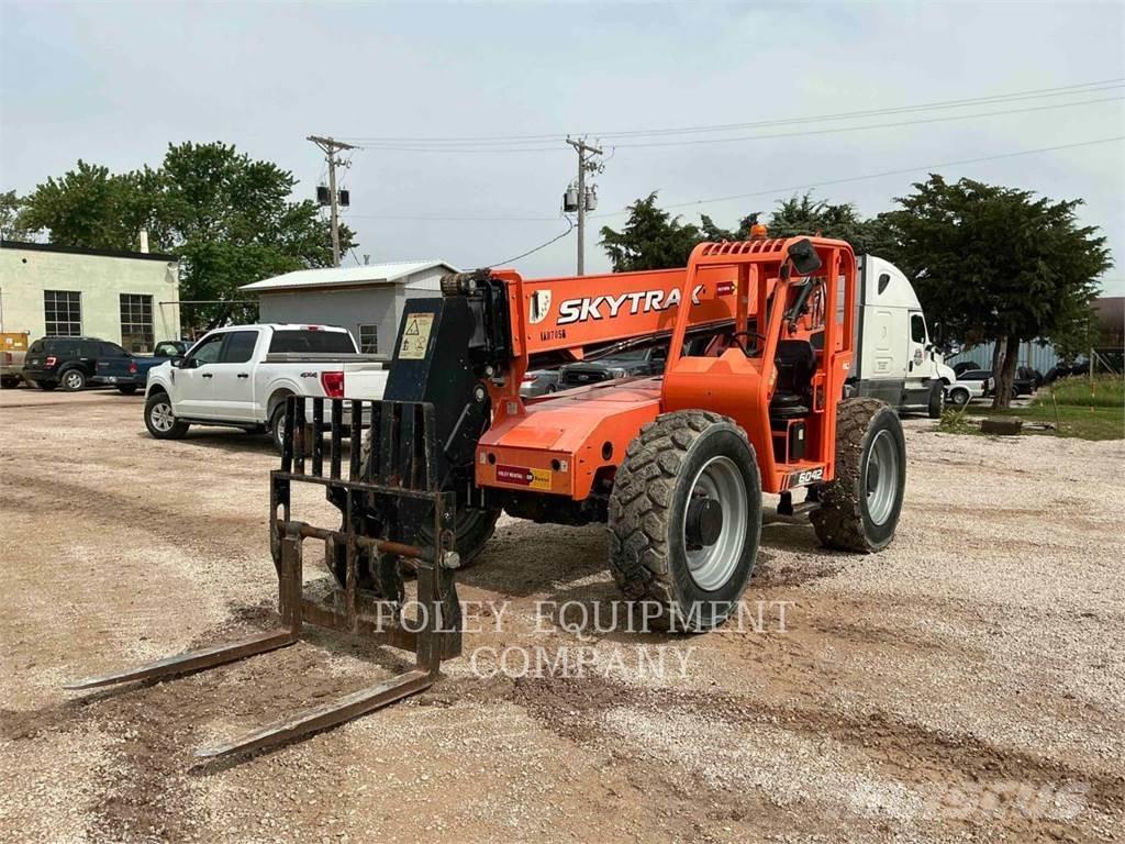 JLG 6042 Chariot télescopique