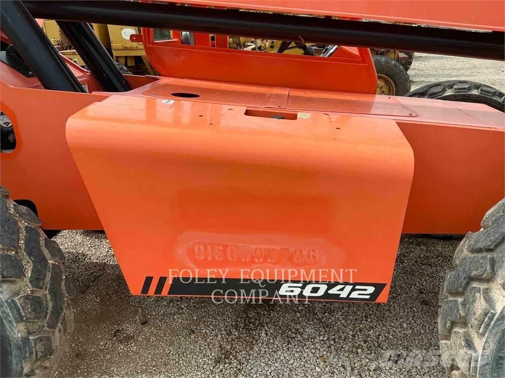 JLG 6042 Chariot télescopique