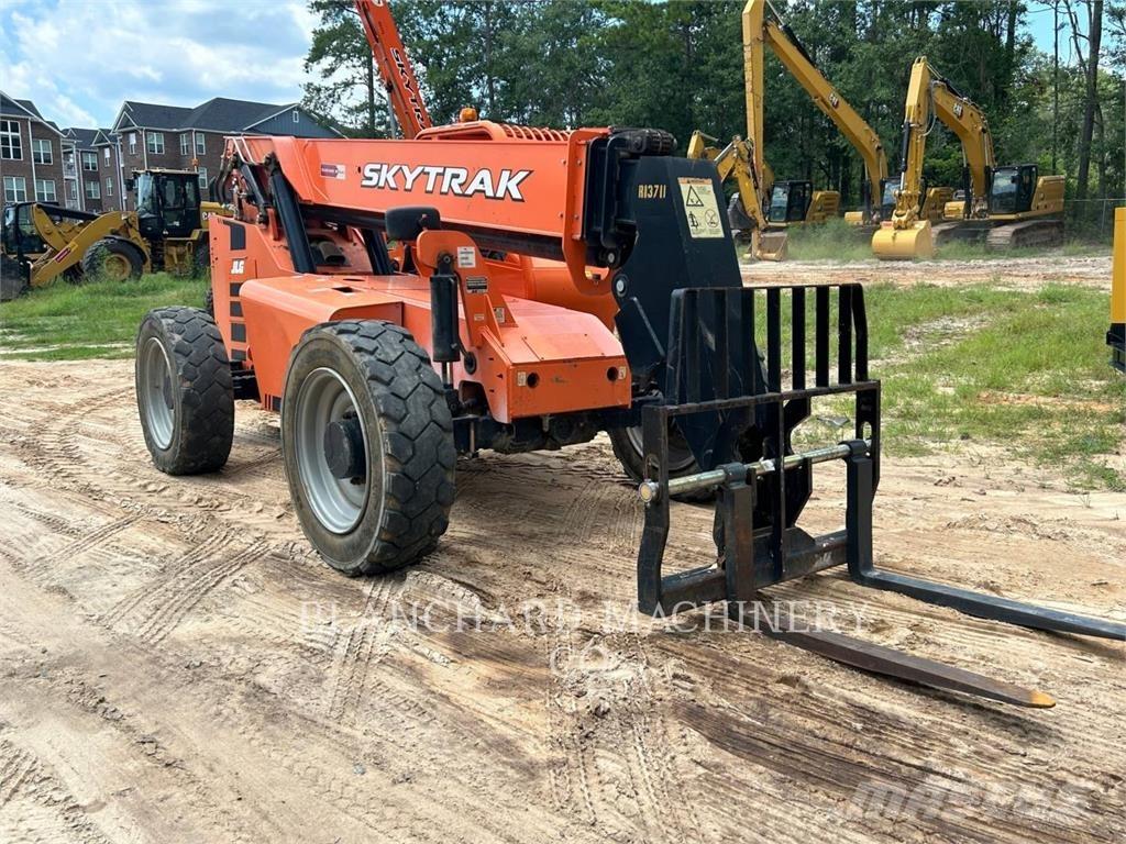 JLG 6042 Chariot télescopique