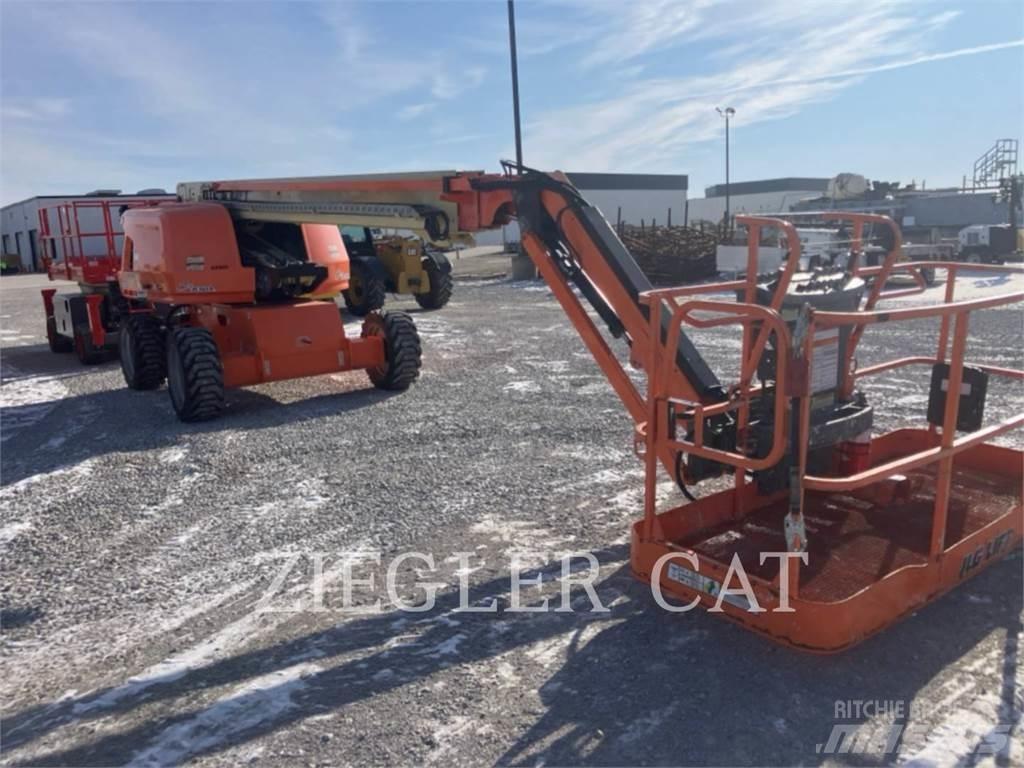 JLG 660SJ Nacelles articulées