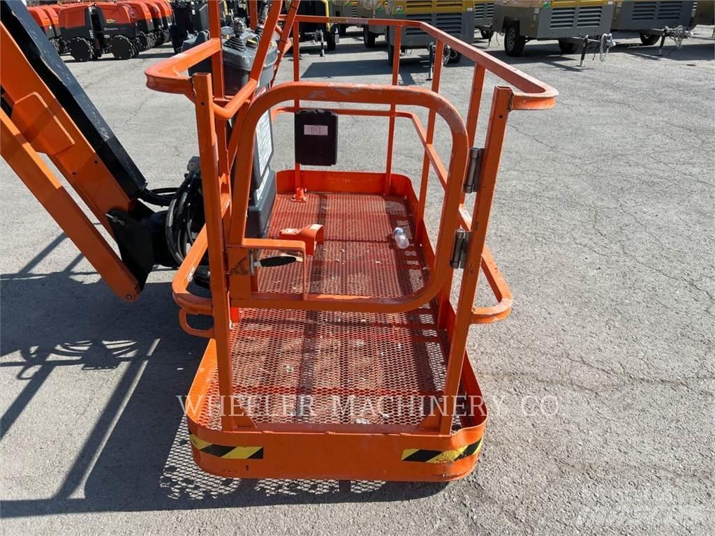 JLG 660SJ SP Nacelles articulées