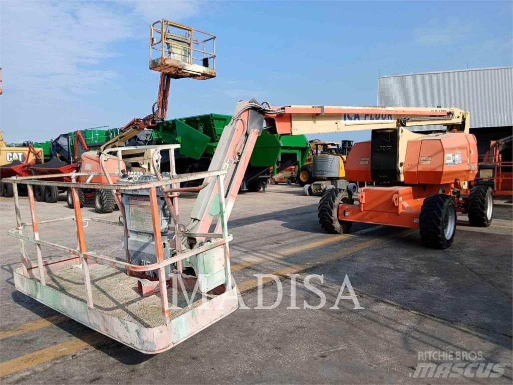 JLG 800 AJ Nacelles articulées