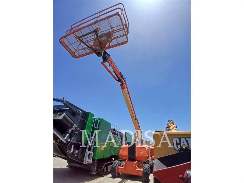JLG 800 AJ Nacelles articulées