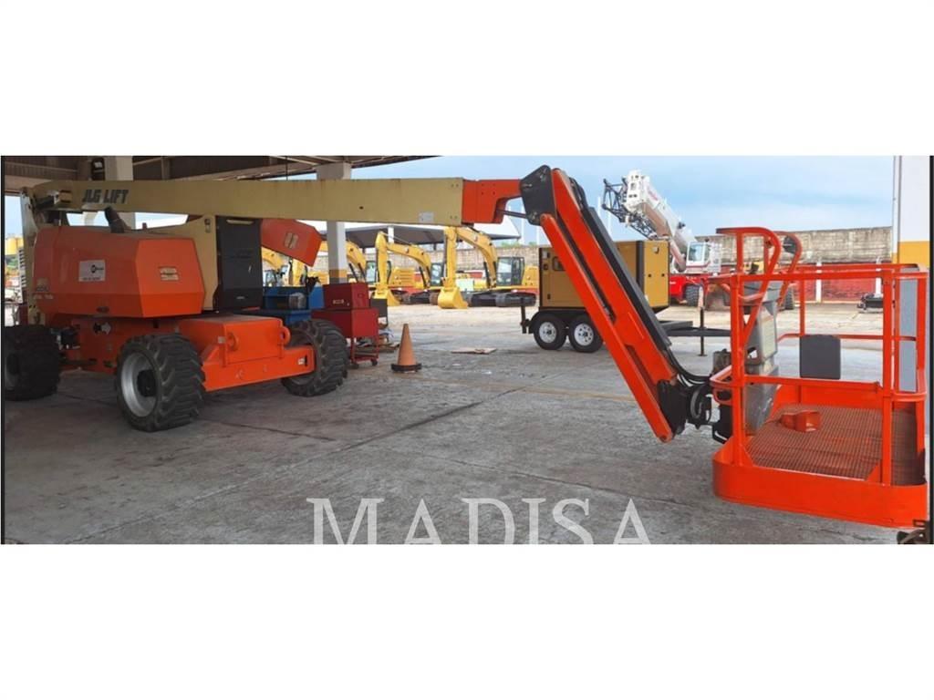 JLG 800 AJ Nacelles articulées