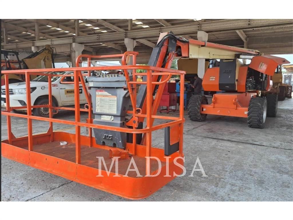 JLG 800 AJ Nacelles articulées