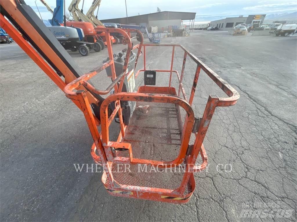 JLG 800AJ SP Nacelles articulées