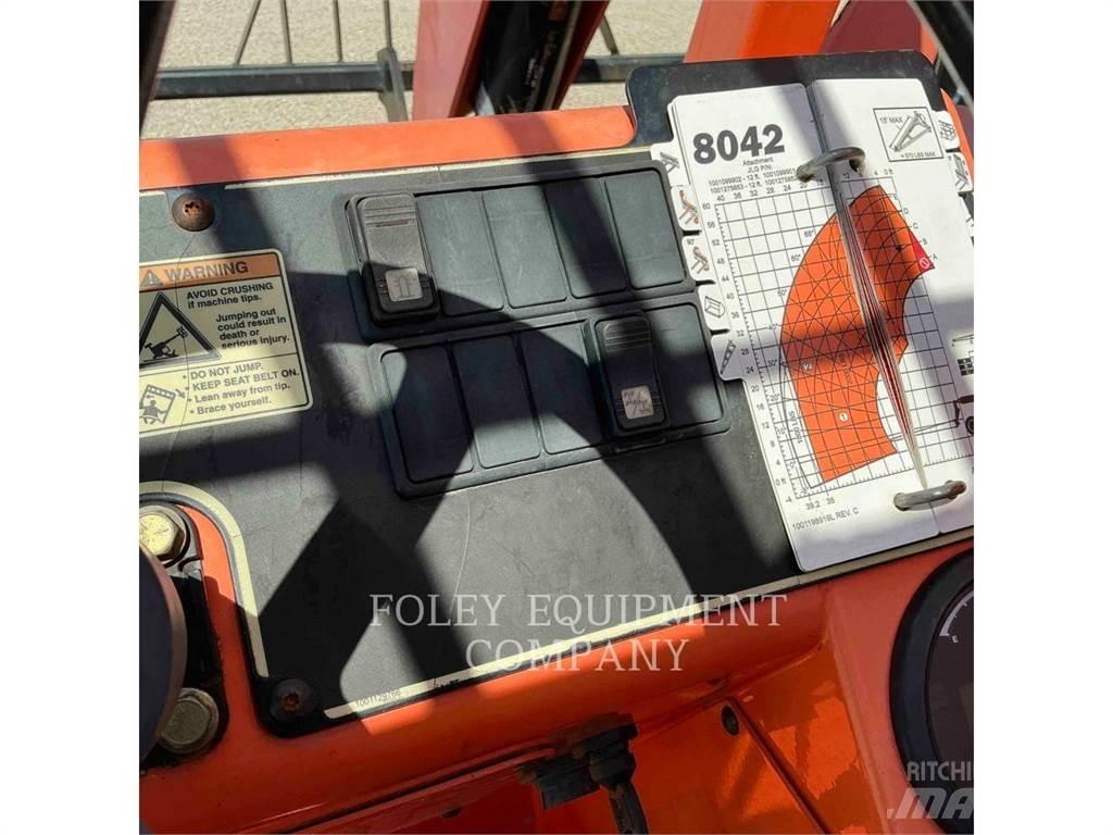 JLG 8042 Chariot télescopique