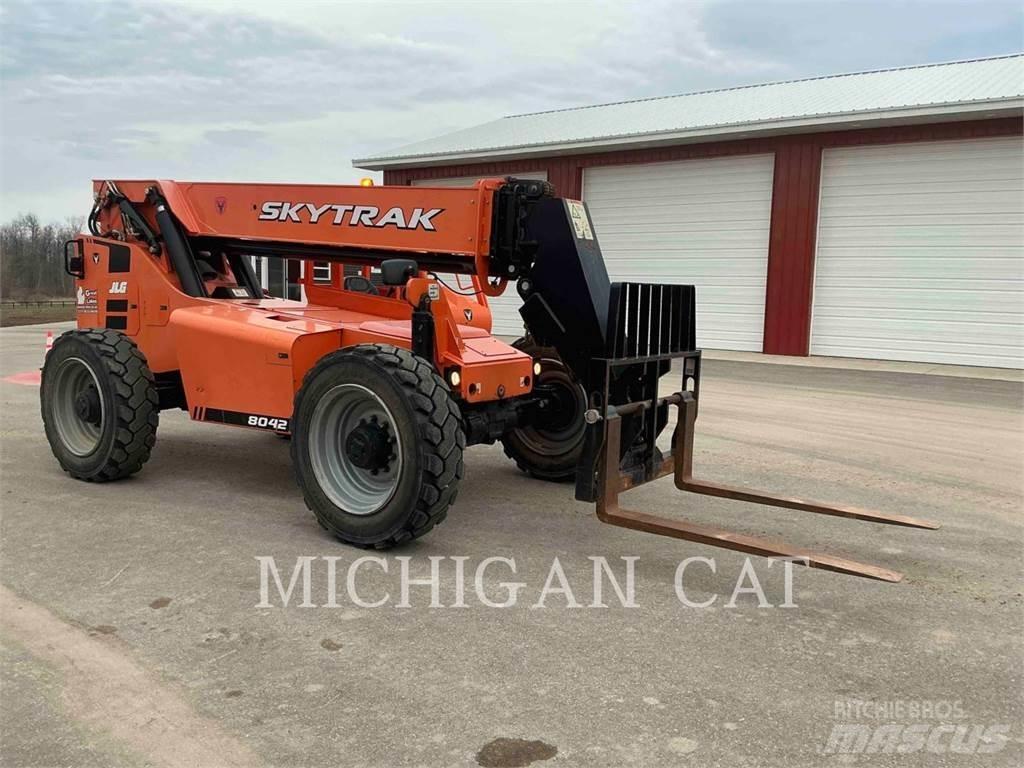 JLG 8042 Chariot télescopique