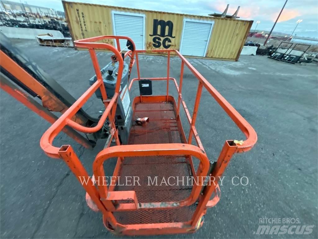 JLG 860SJ Nacelles articulées