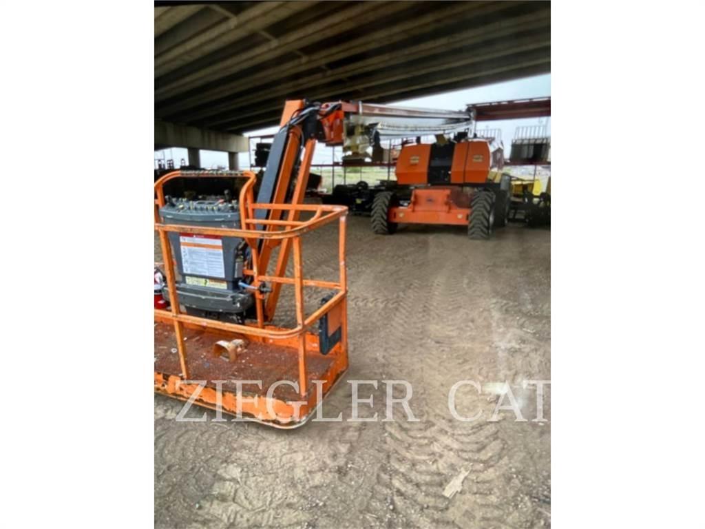 JLG 860SJ Nacelles articulées