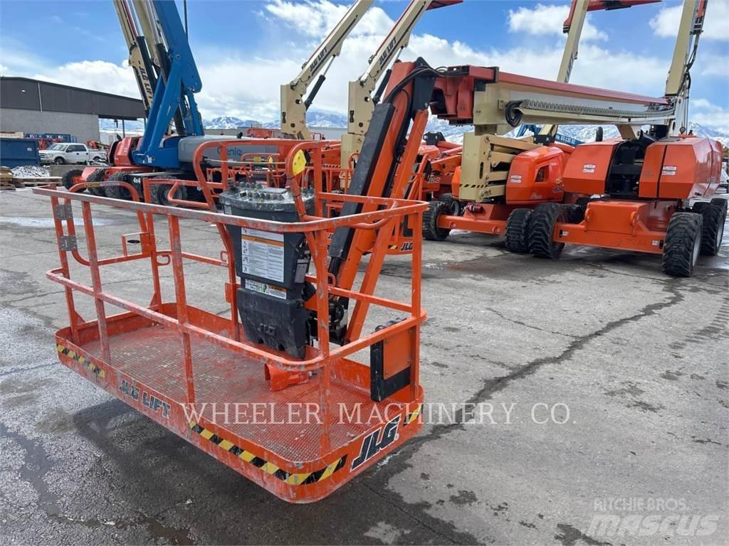 JLG 860SJ SP Nacelles articulées