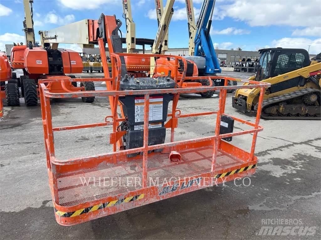 JLG 860SJ SP Nacelles articulées