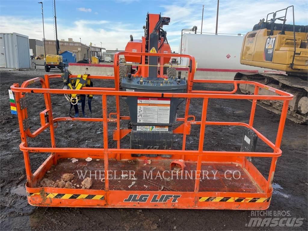 JLG 860SJ SP Nacelles articulées