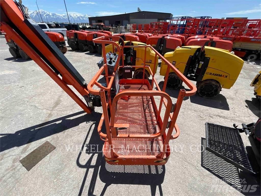 JLG 860SJ SP Nacelles articulées