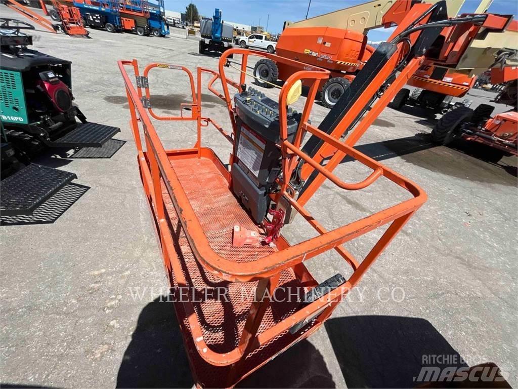 JLG 860SJ SP Nacelles articulées
