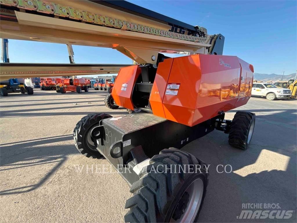 JLG 860SJ SP Nacelles articulées
