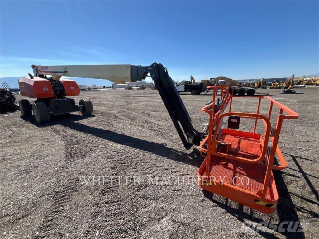 JLG 860SJ SP Nacelles articulées