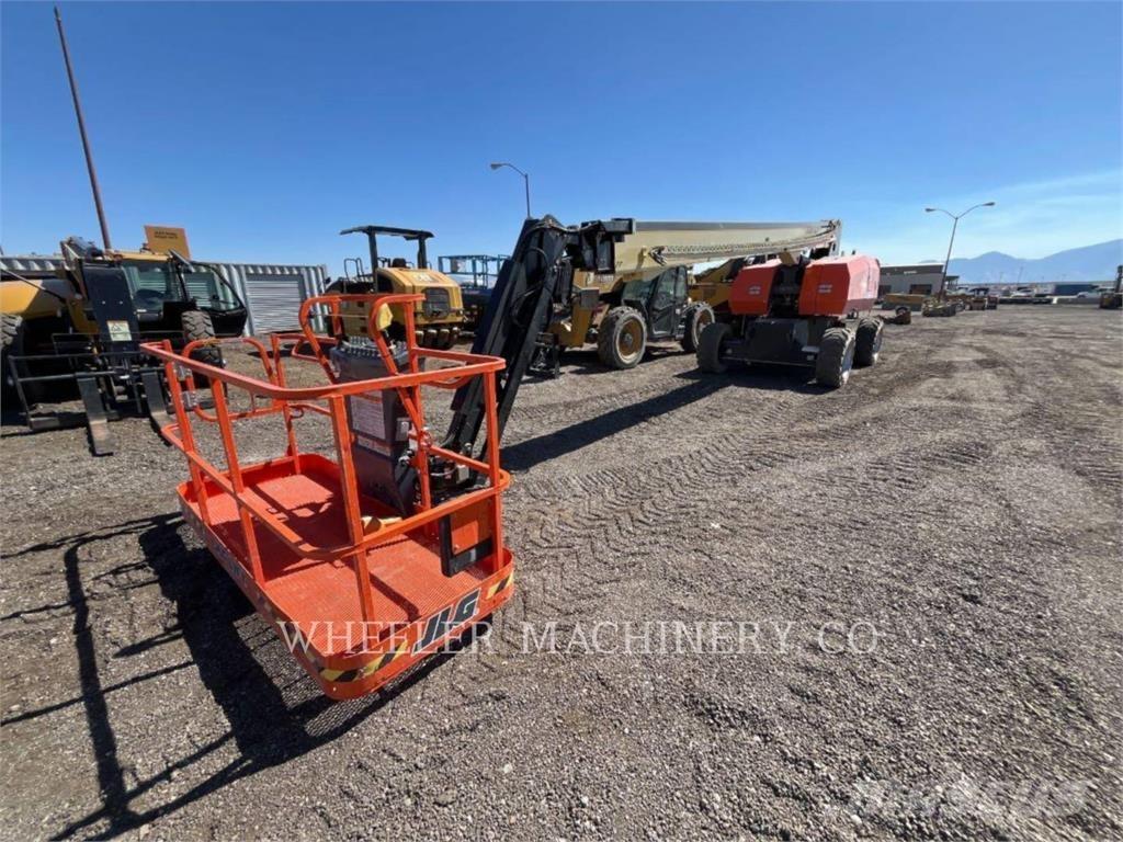 JLG 860SJ SP Nacelles articulées