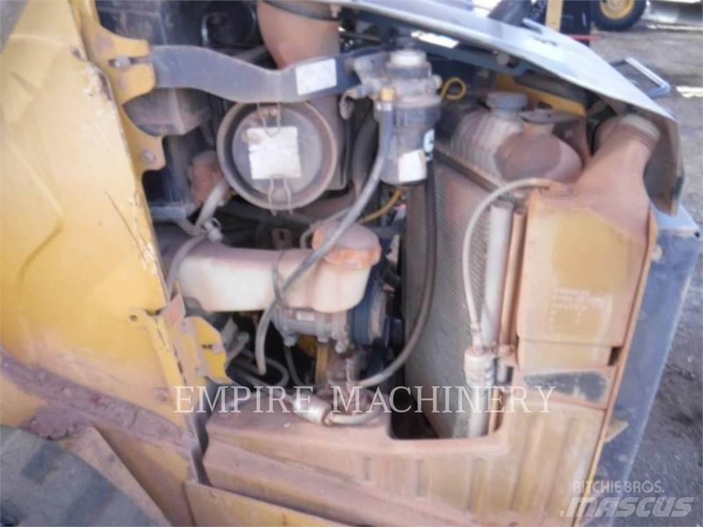 John Deere 323D Chargeuse compacte