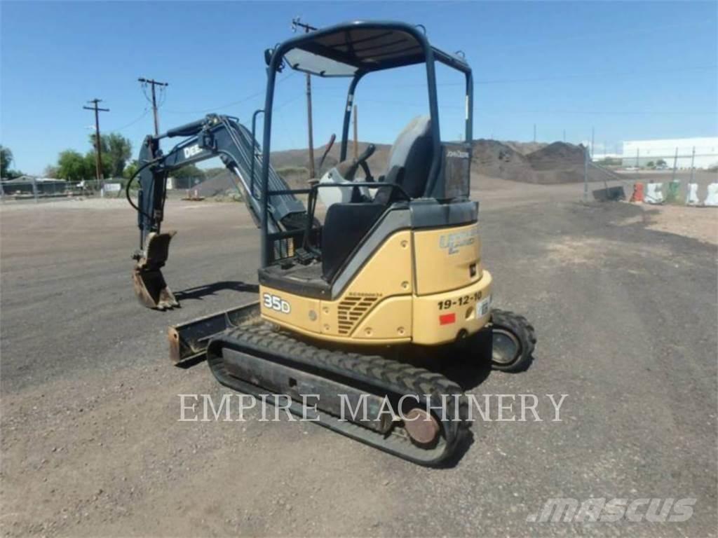 John Deere 35D Pelle sur chenilles