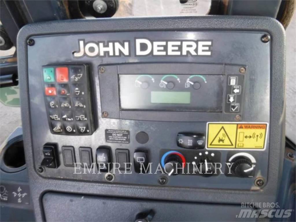 John Deere 410L Tractopelle