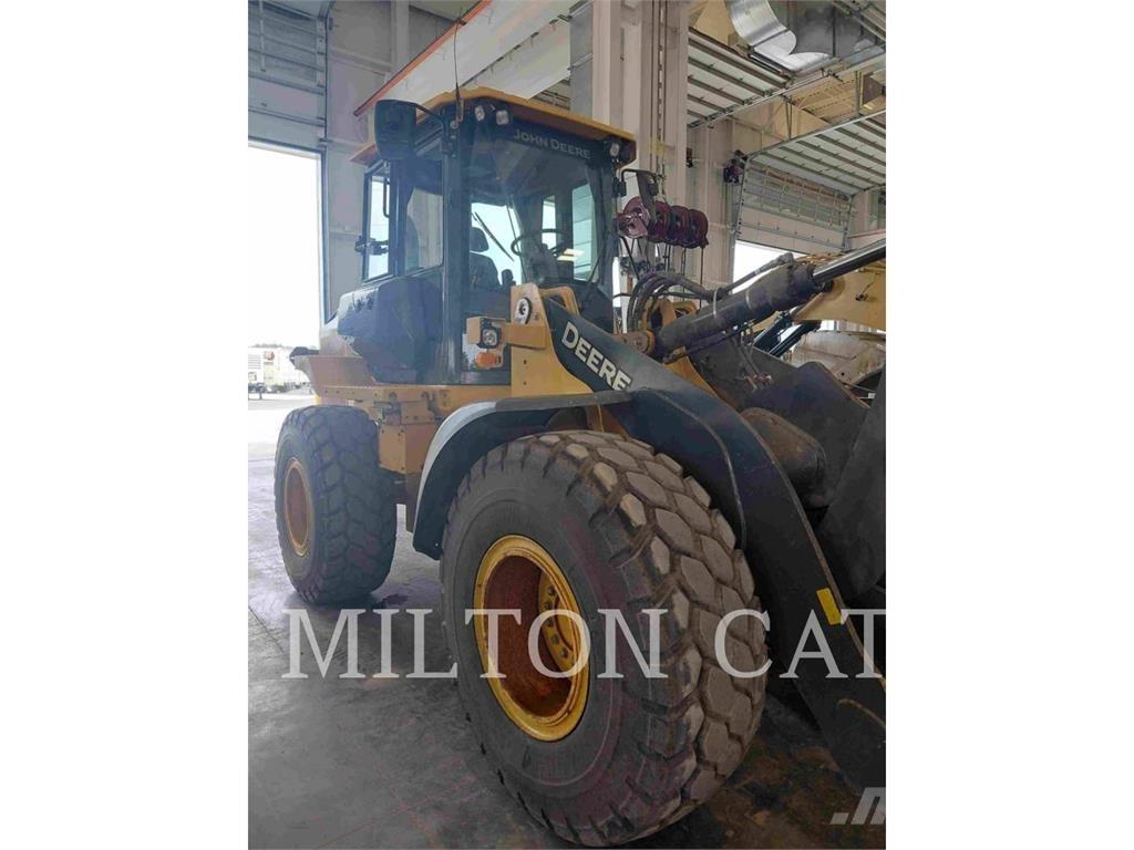 John Deere 524P Chargeuse sur pneus