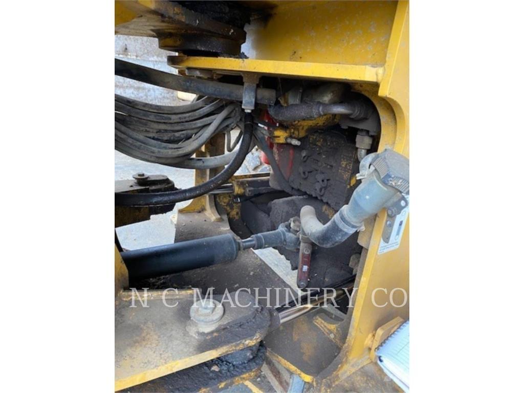 John Deere 544J Chargeuse sur pneus