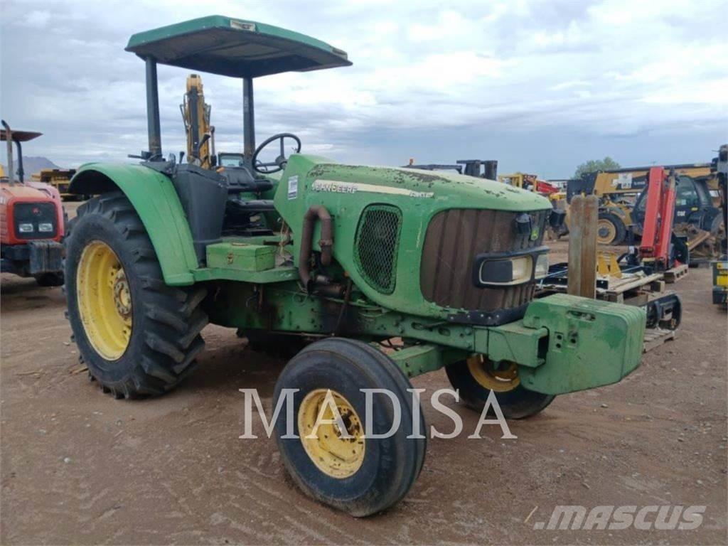 John Deere 6415 Tracteur