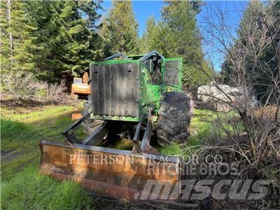 John Deere 648L Débusqueur