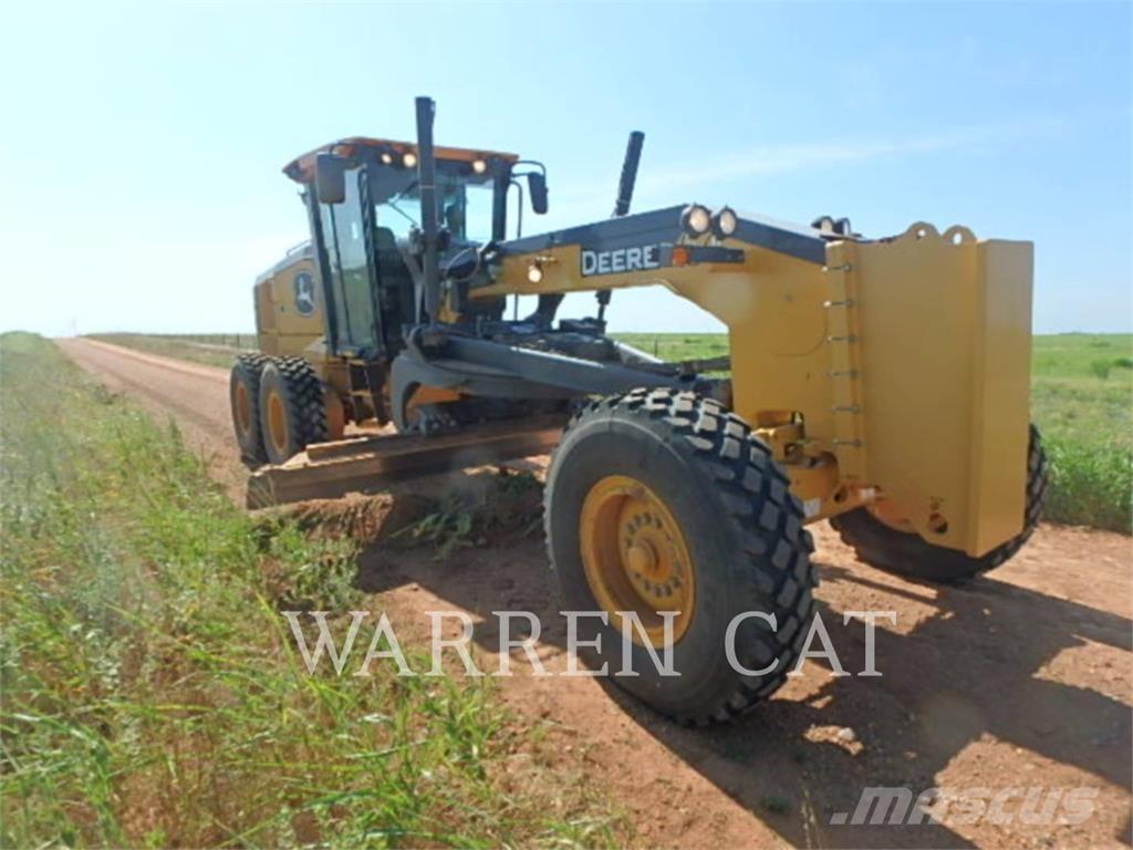 John Deere 670 Niveleuse