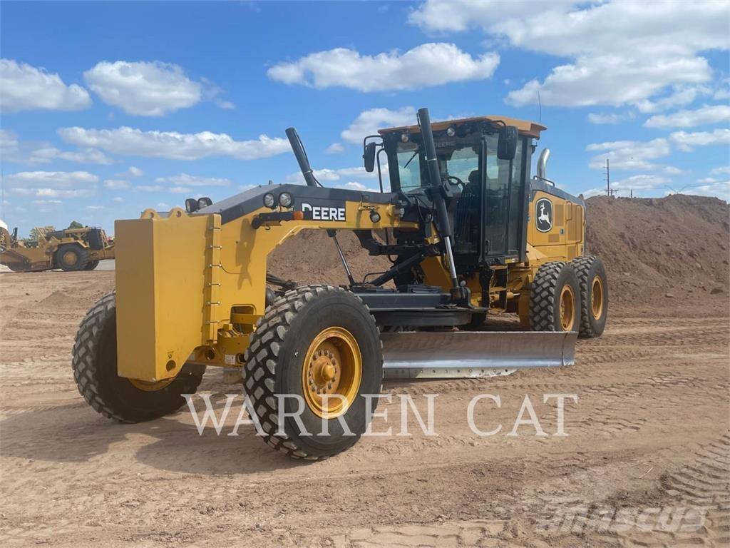 John Deere 670 Niveleuse