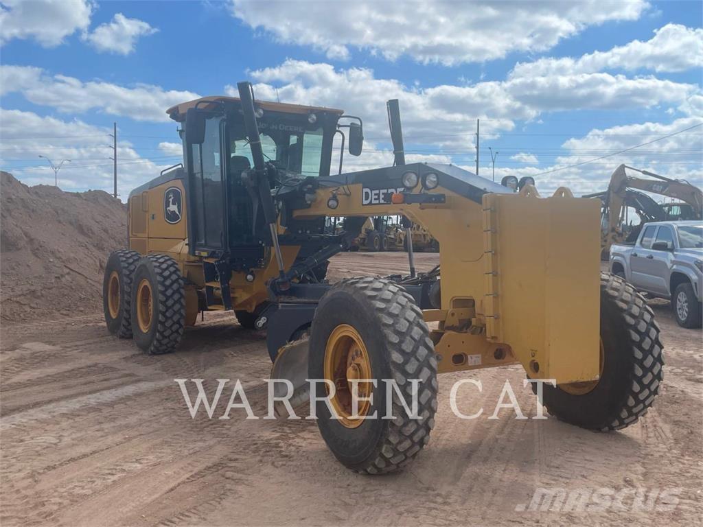 John Deere 670 Niveleuse