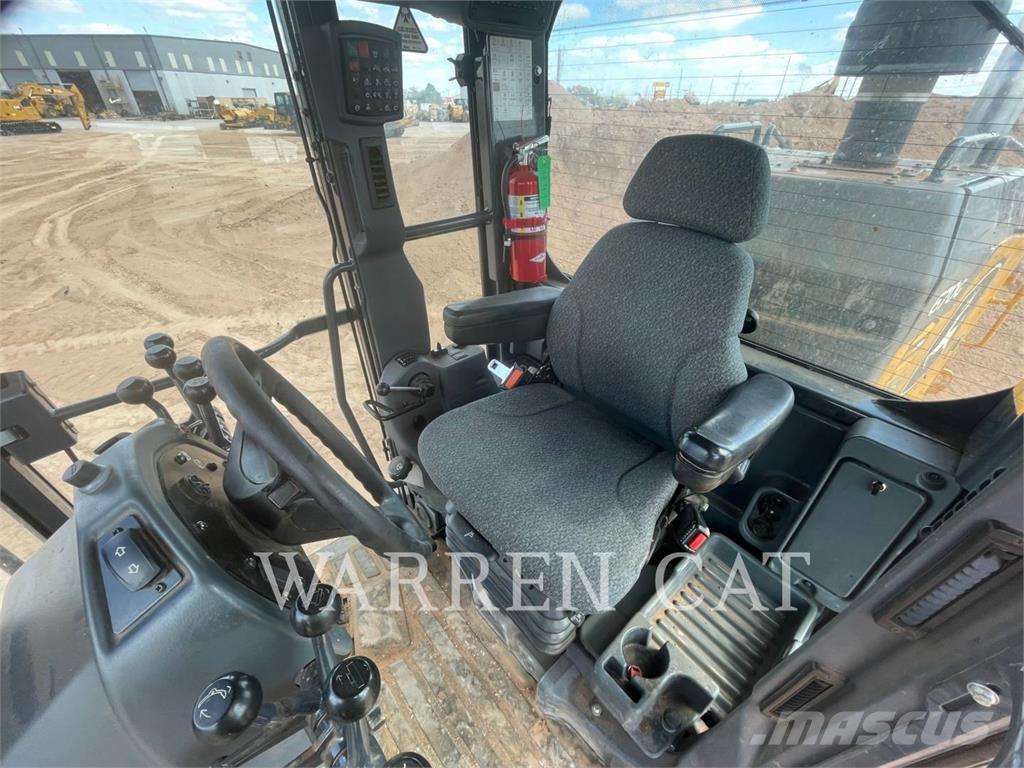 John Deere 670 Niveleuse