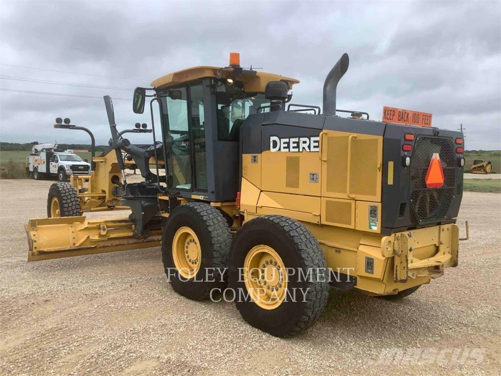 John Deere 670GP Niveleuse