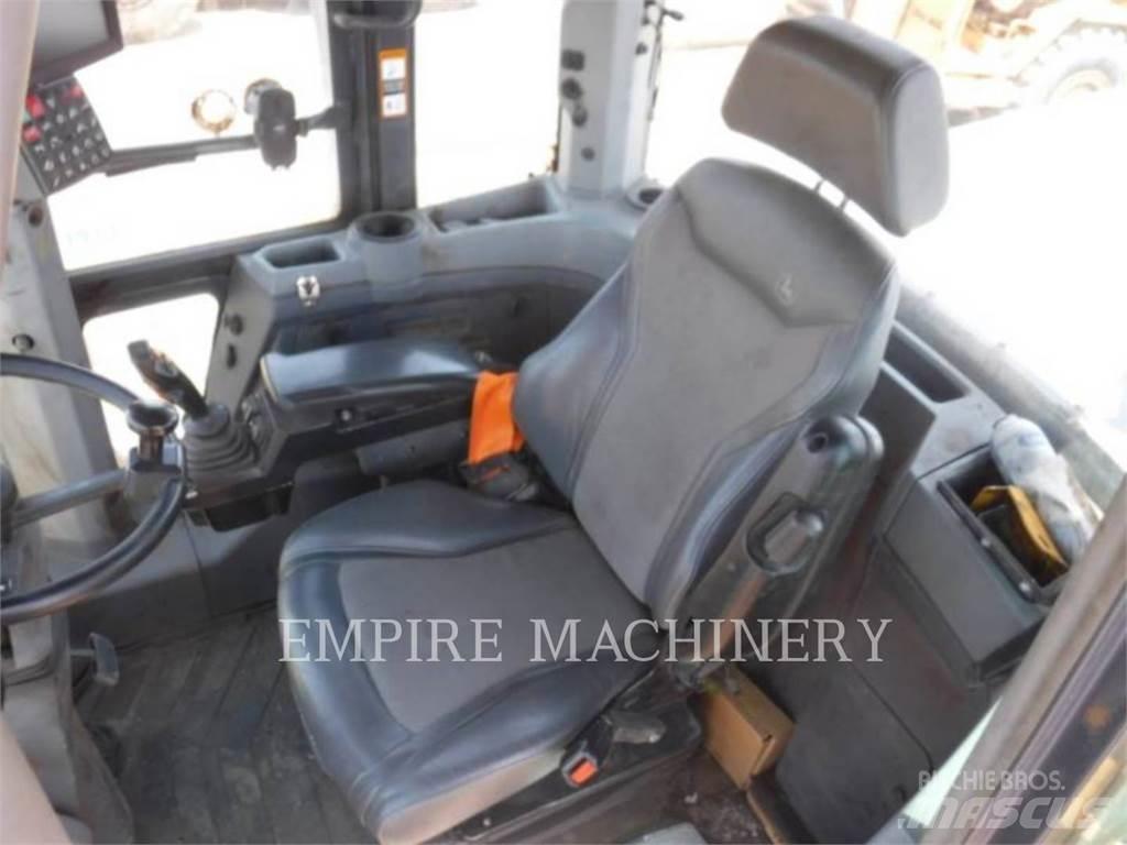 John Deere 744L Chargeuse sur pneus